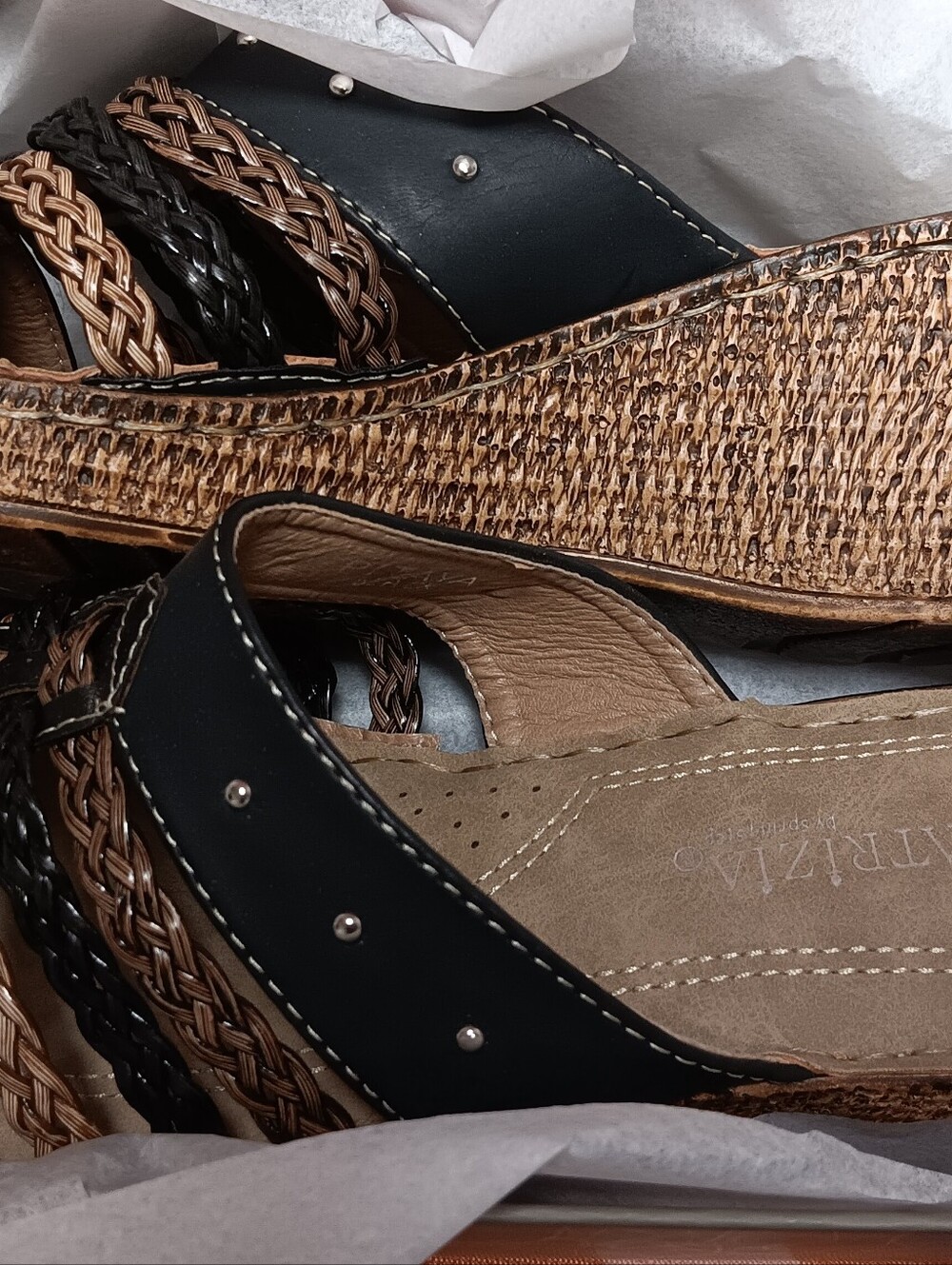 Wedge Sandals - Size 10 - Picture 10 of 10